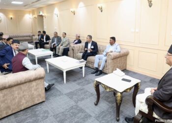 वैदेशिक रोजगारीलाई सुरक्षित बनाउन प्रधानमन्त्रीले मागे सुझाव