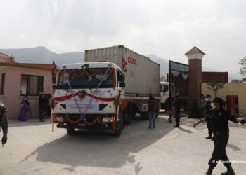 साउनमा चोभार बन्दरगाहबाट हुने व्यापार बढ्यो, भैरहवा विमानस्थलको घट्यो