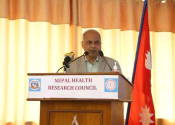 चिकित्सा शिक्षा आयोगका उपाध्यक्ष झा भन्छन्– पार्टी सदस्यता र निजी संस्थाबाट अलग भइसकेको छु