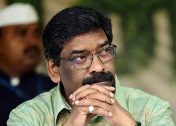 भारतको झारखण्डका मुख्यमन्त्री सोरेन पक्राउ