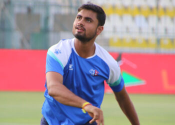 गुलशनले लिए व्यक्तिगत दोस्रो विकेट