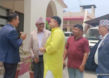 प्रदेश प्रमुखसँग छलफलमा जुटे माओवादी-एमाले