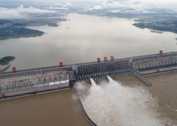 मध्य चीनमा तटबन्ध भत्किएपछि उद्धार कार्य जारी