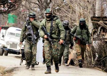 काश्मिरमा गोली लागेर आठ जनाको मृत्यु