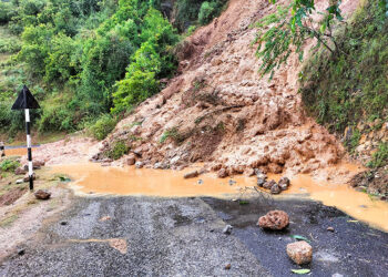 जयपृथ्वी राजमार्ग अवरूद्ध