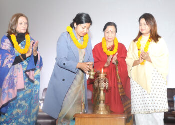 महिलालाई समान पारिश्रमिकच्याम्पियन्स ट्रफीको दोस्रो सेमिफाइनलमा दक्षिण अफ्रिका र न्युजिल्याण्ड खेल्दै