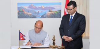 नेपाली दूतावास पुगेर भारतका रक्षामन्त्रीले भने- सुख दुःखको साथी हौं, उद्धारमा सघाउँछौं