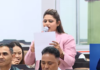 पैसा नहुनेले सडकमै बच्चा जन्माउनुपर्ने भयानक अवस्था आयो : सांसद ठाकुर